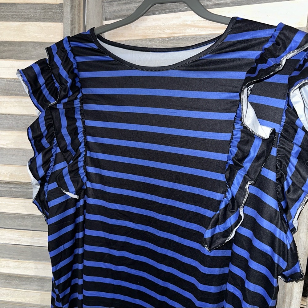 Shein Curve Flutter Ruffle Top - 4XL - Picture 2 of 2